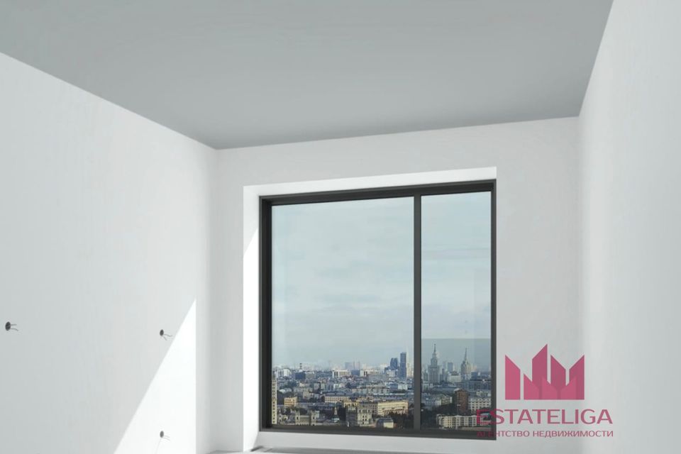 Продаётся 4-комнатная квартира, 136 м²