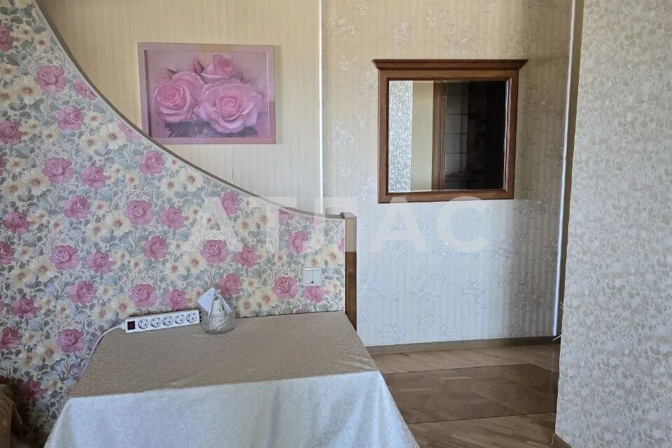 Продаётся 3-комнатная квартира, 46.5 м²