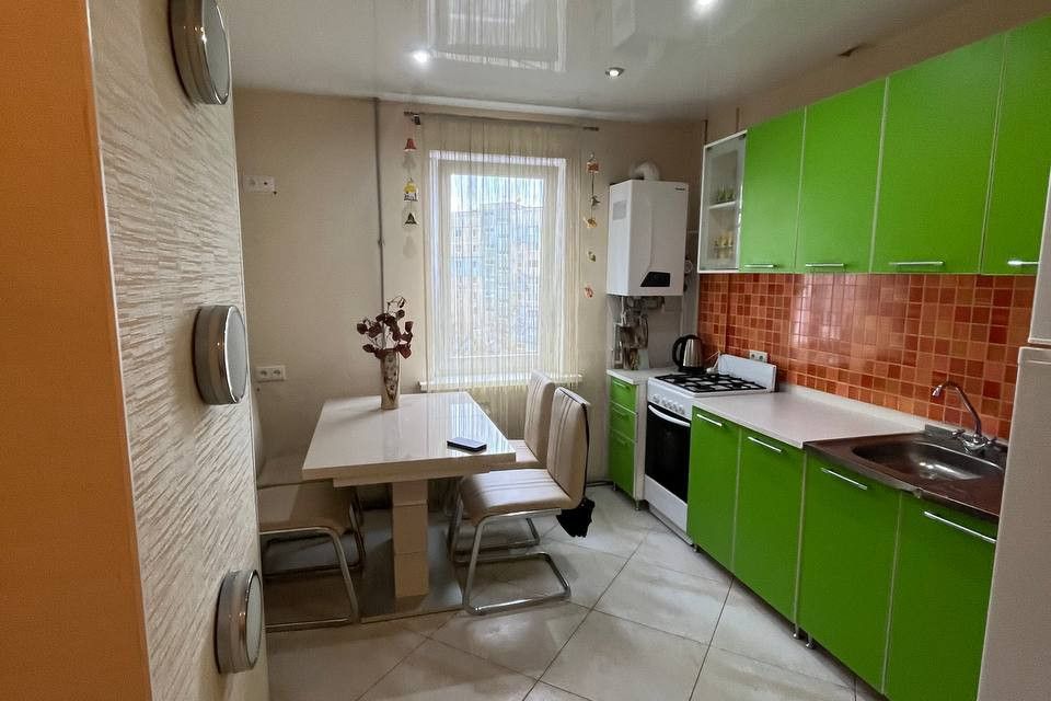 Продаётся 4 комнаты в 4-комн. квартире, 75 м²