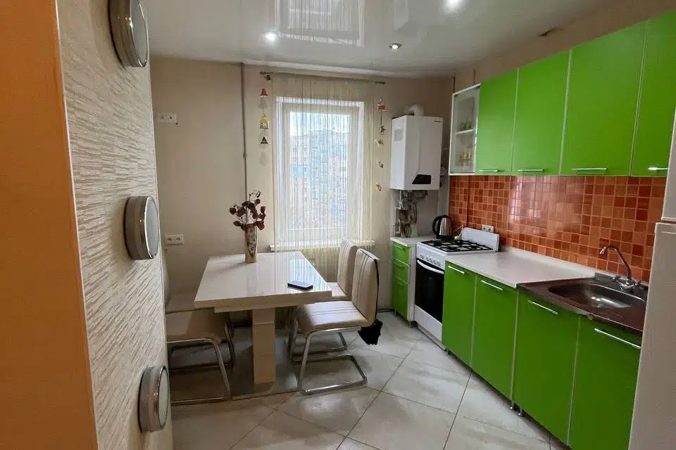 Продаётся 4 комнаты в 4-комн. квартире, 75 м²