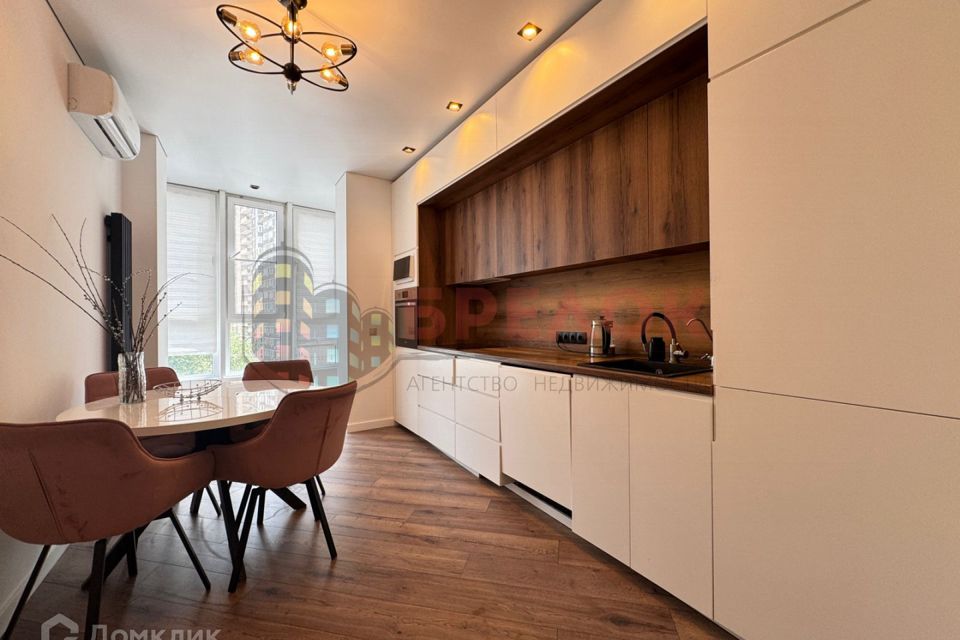 Продаётся 2-комнатная квартира, 60 м²