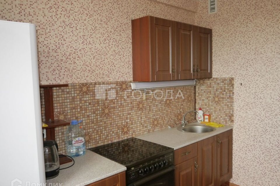 Сдаётся 2-комнатная квартира, 60 м²