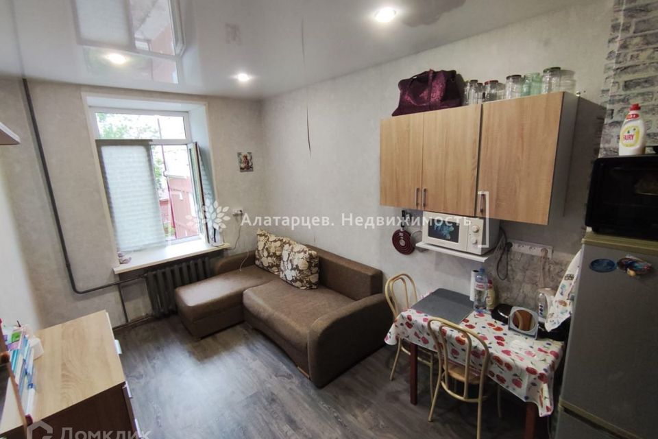 Продаётся комната в 1-комн. квартире, 12 м²