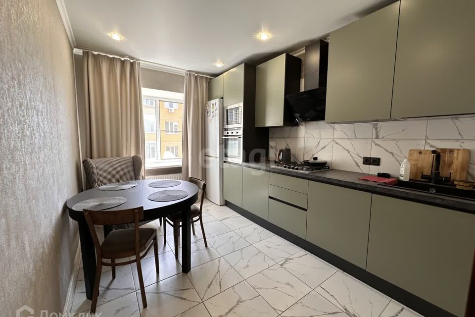 Продаётся 1-комнатная квартира, 45.7 м²