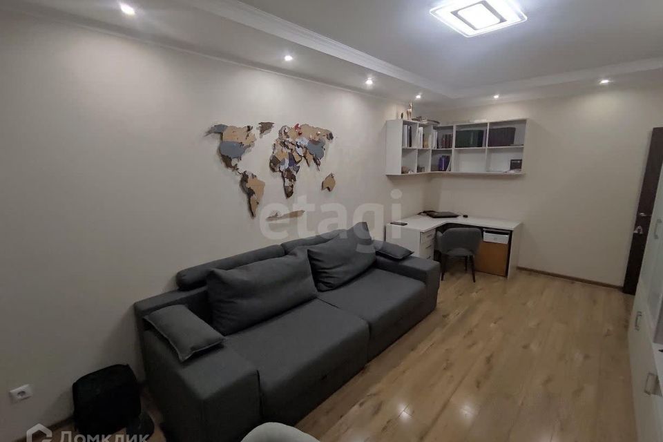 Продаётся 2-комнатная квартира, 58 м²