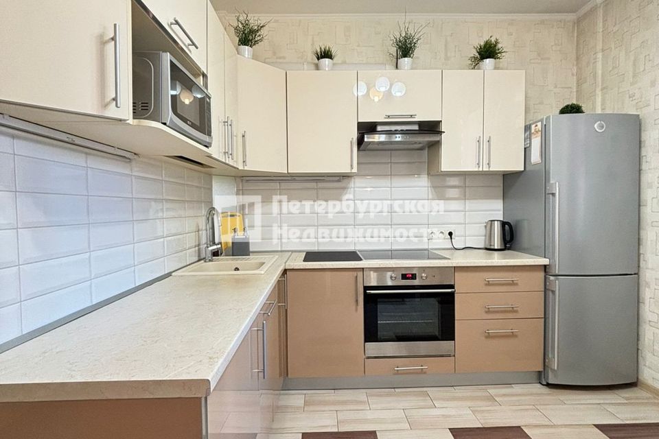 Сдаётся 2-комнатная квартира, 57.2 м²