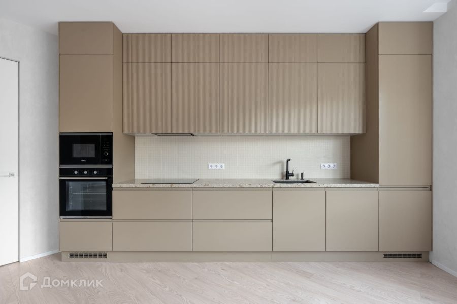 Продаётся 3-комнатная квартира, 125 м²