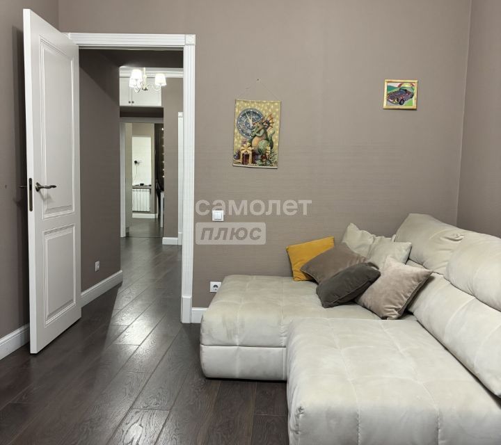 Продаётся 2-комнатная квартира, 61.6 м²