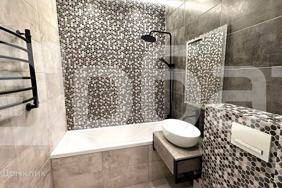Продаётся 1-комнатная квартира, 41.7 м²