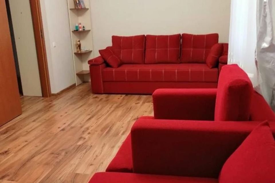 Сдаётся 2-комнатная квартира, 70 м²