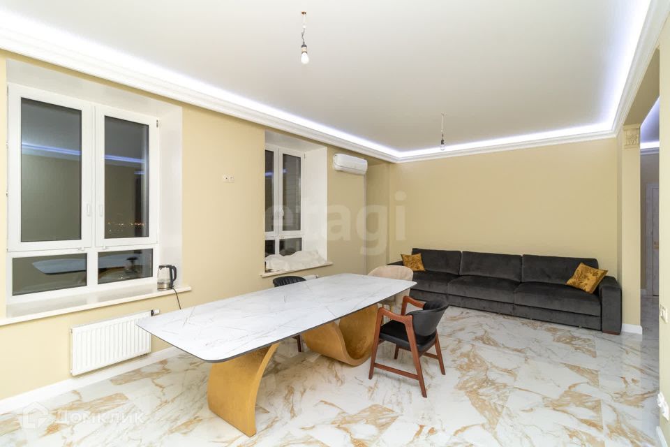 Продаётся 3-комнатная квартира, 115.4 м²