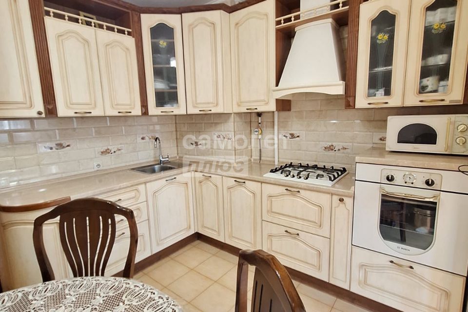 Продаётся 2-комнатная квартира, 60.9 м²