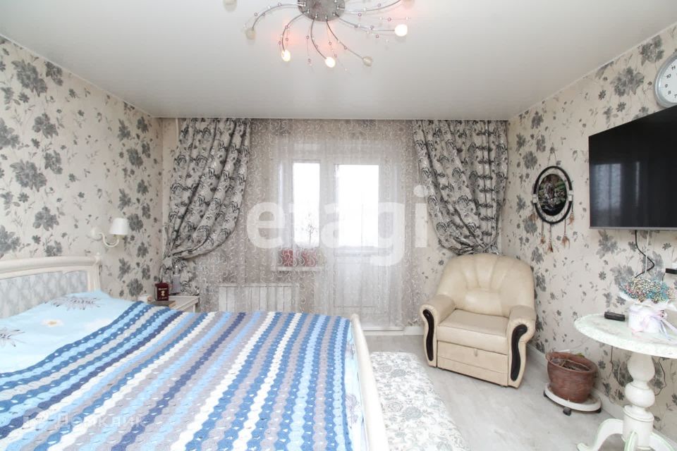 Продаётся 4-комнатная квартира, 100 м²