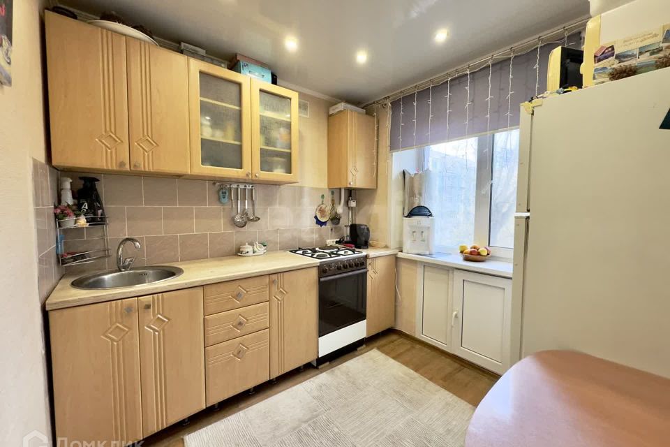 Продаётся 3-комнатная квартира, 55.8 м²