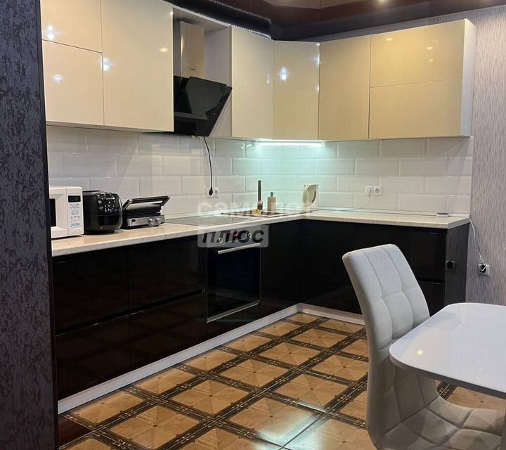 Продаётся 2-комнатная квартира, 72 м²