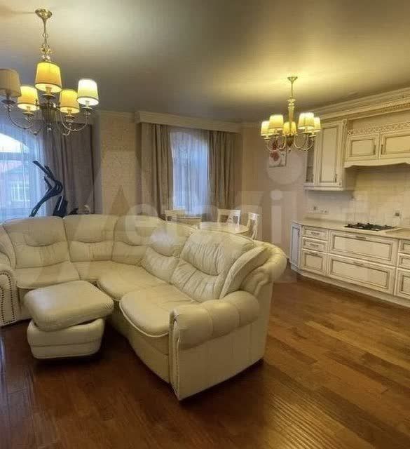 Сдаётся 3-комнатная квартира, 95 м²