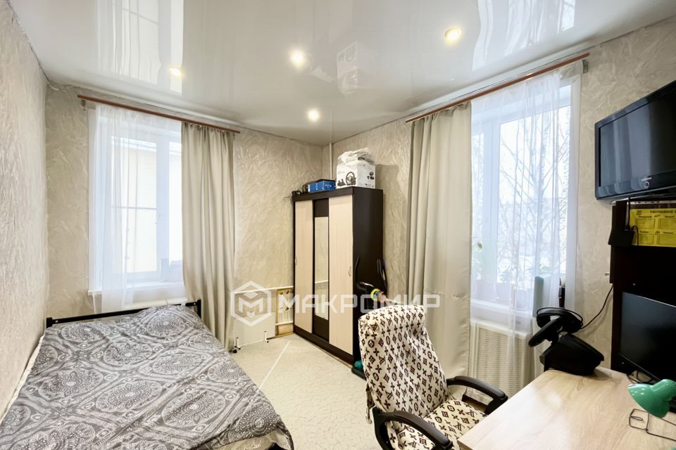 Продаётся 3-комнатная квартира, 61.8 м²