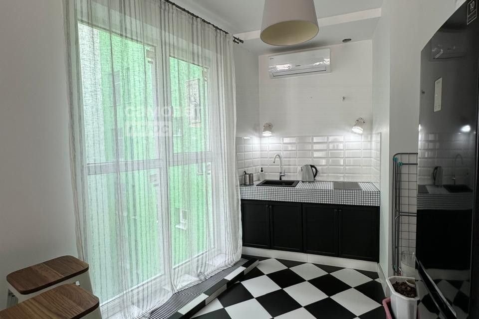 Продаётся 1-комнатная квартира, 51 м²