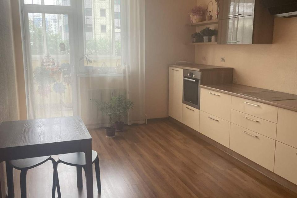 Сдаётся 3-комнатная квартира, 101.3 м²
