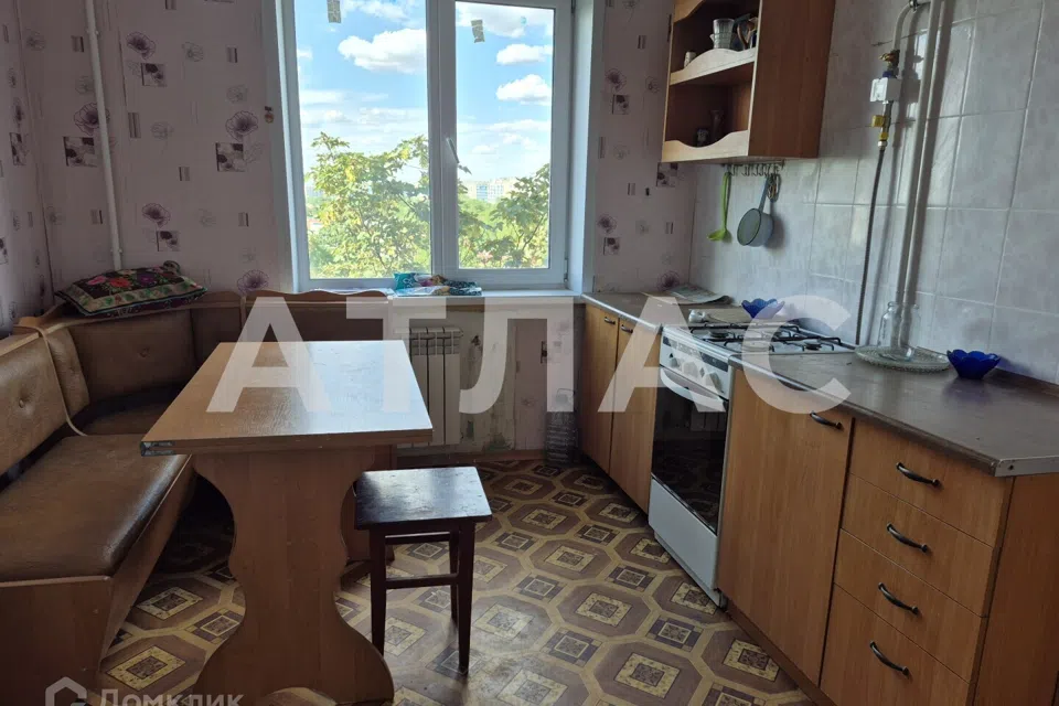 Продаётся 3-комнатная квартира, 62.3 м²