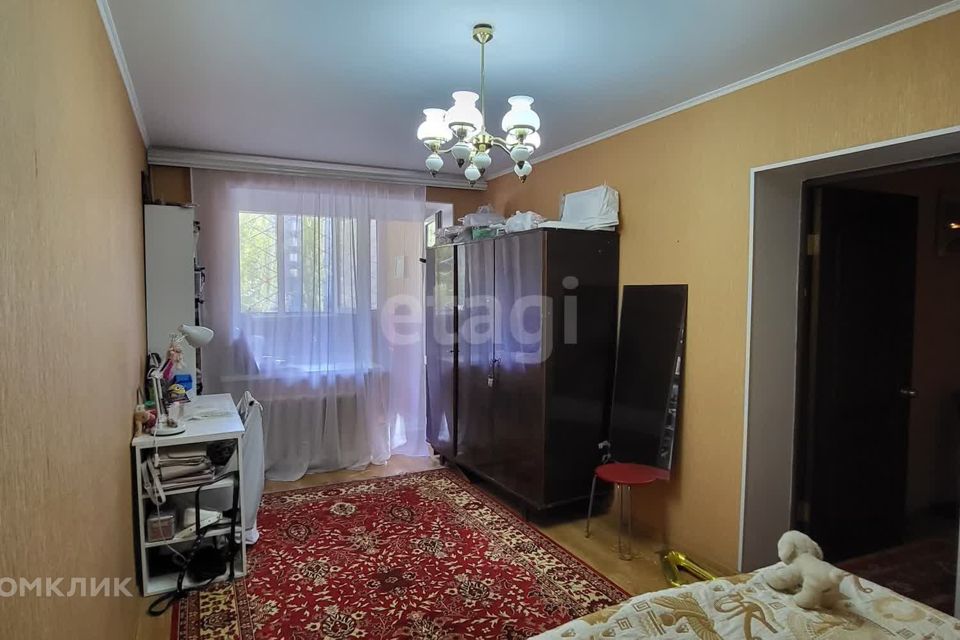 Продаётся 2-комнатная квартира, 69.8 м²