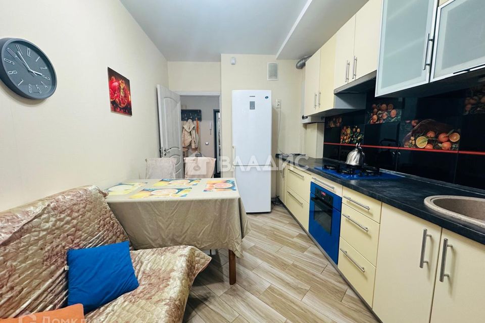 Продаётся 1-комнатная квартира, 42 м²