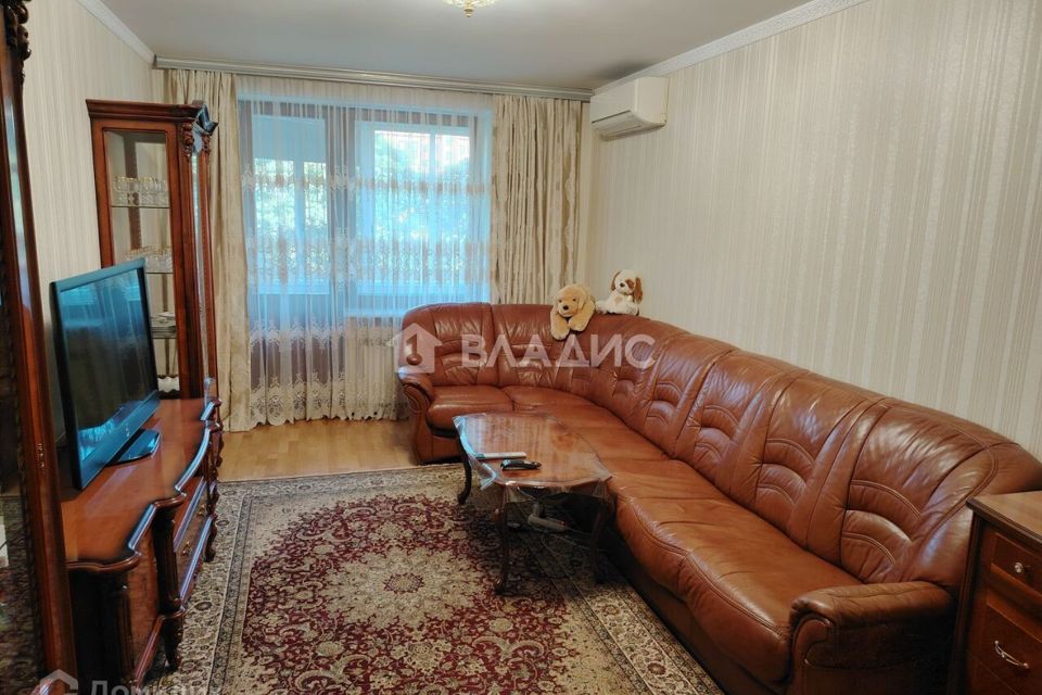 Продаётся 3-комнатная квартира, 74.5 м²