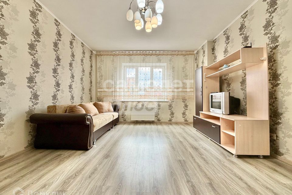 Продаётся 1-комнатная квартира, 40.2 м²