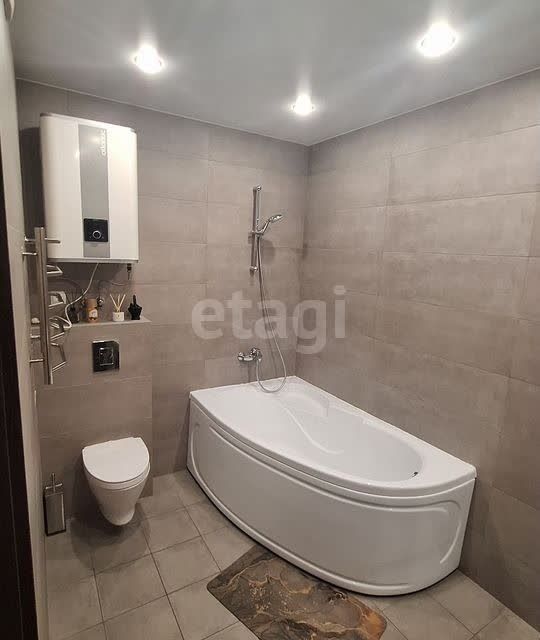 Продаётся 2-комнатная квартира, 60 м²