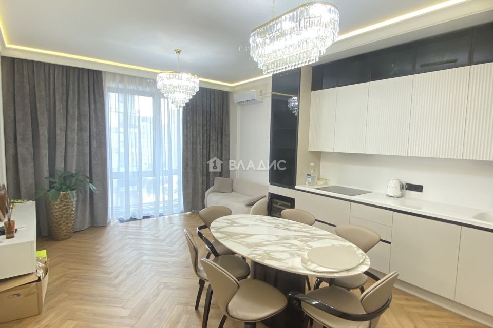 Продаётся 3-комнатная квартира, 81 м²