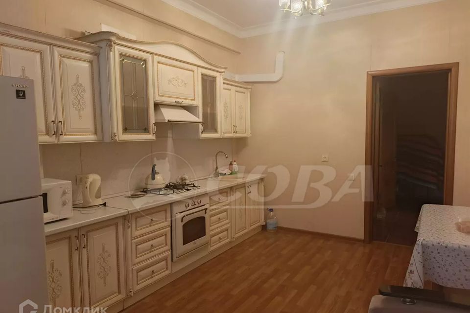 Продаётся 1-комнатная квартира, 57 м²
