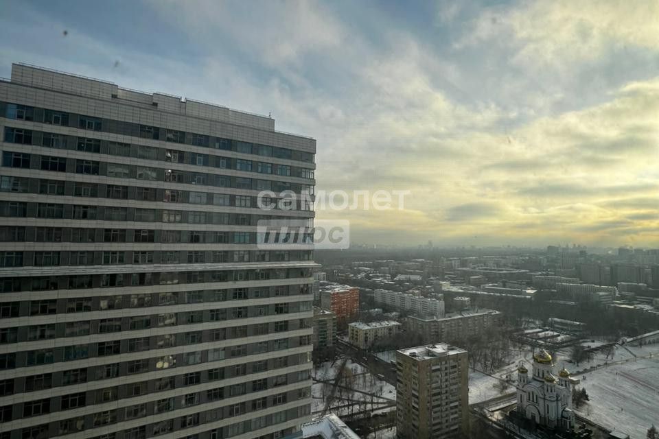 Продаётся 2-комнатная квартира, 109.6 м²