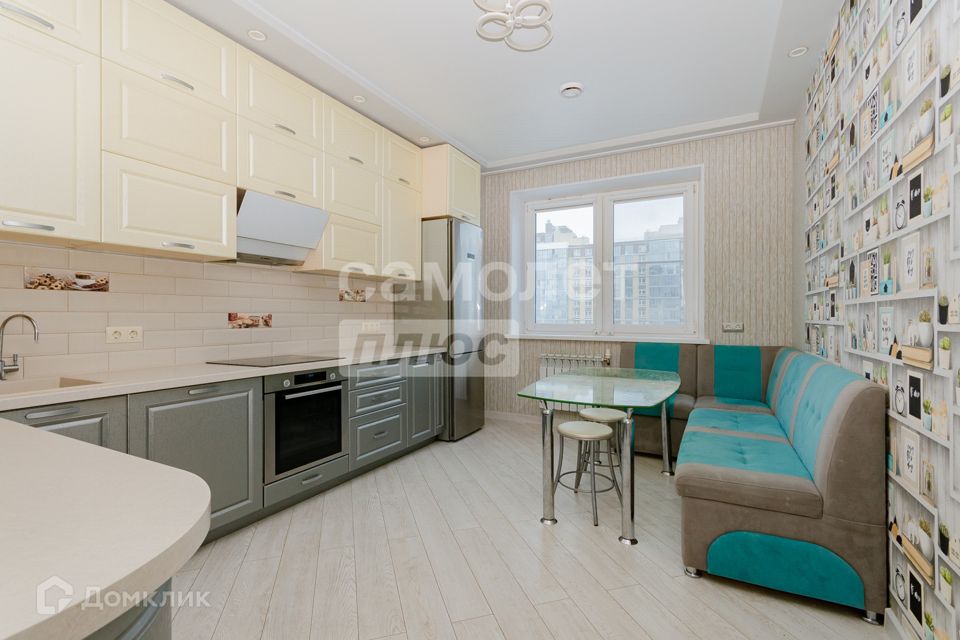 Продаётся 2-комнатная квартира, 55.6 м²