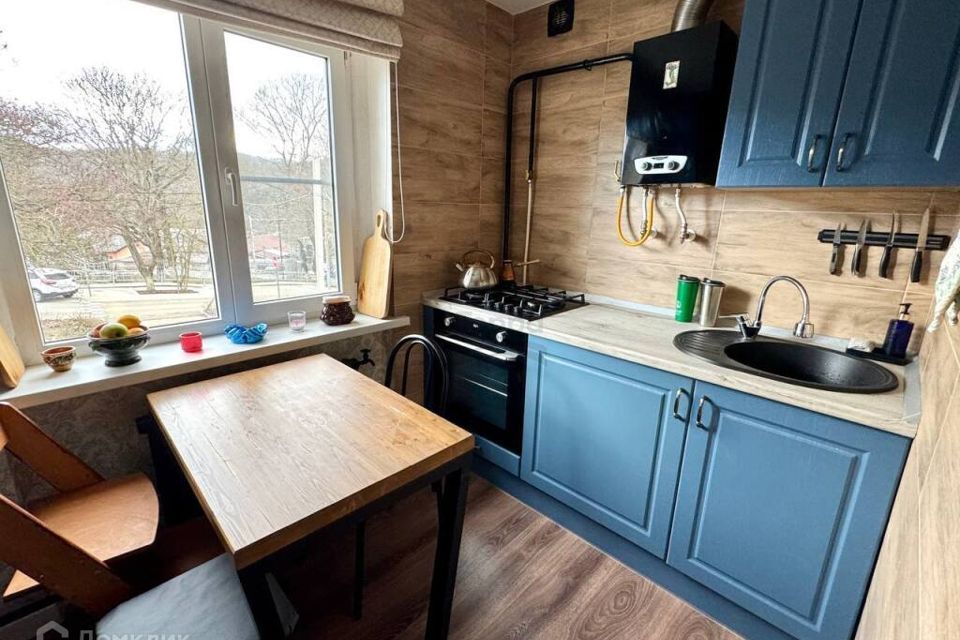 Продаётся 3-комнатная квартира, 58.4 м²
