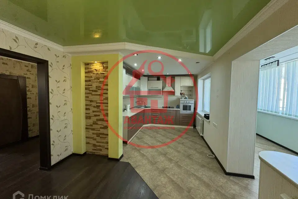 Продаётся 3-комнатная квартира, 177 м²