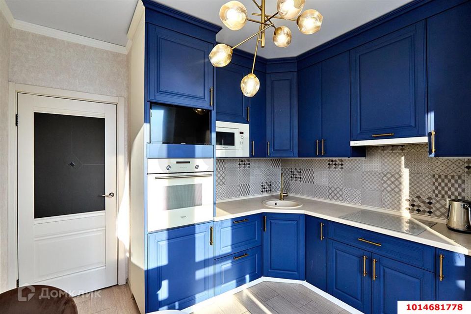 Продаётся 1-комнатная квартира, 37.8 м²
