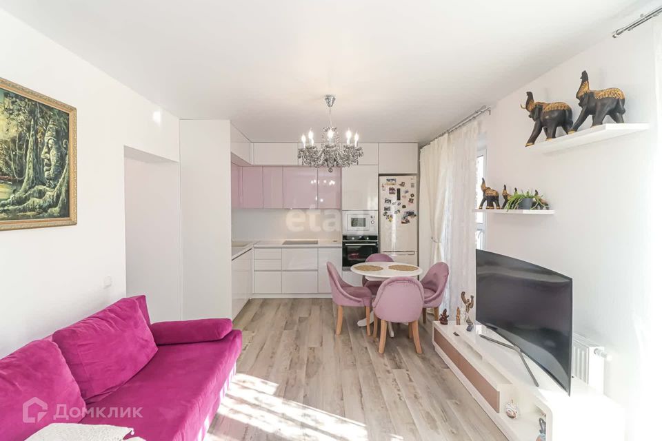 Продаётся 2-комнатная квартира, 63.6 м²