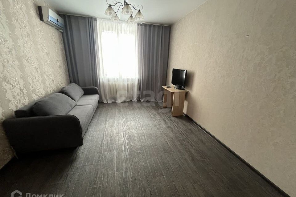 Продаётся 1-комнатная квартира, 43.5 м²