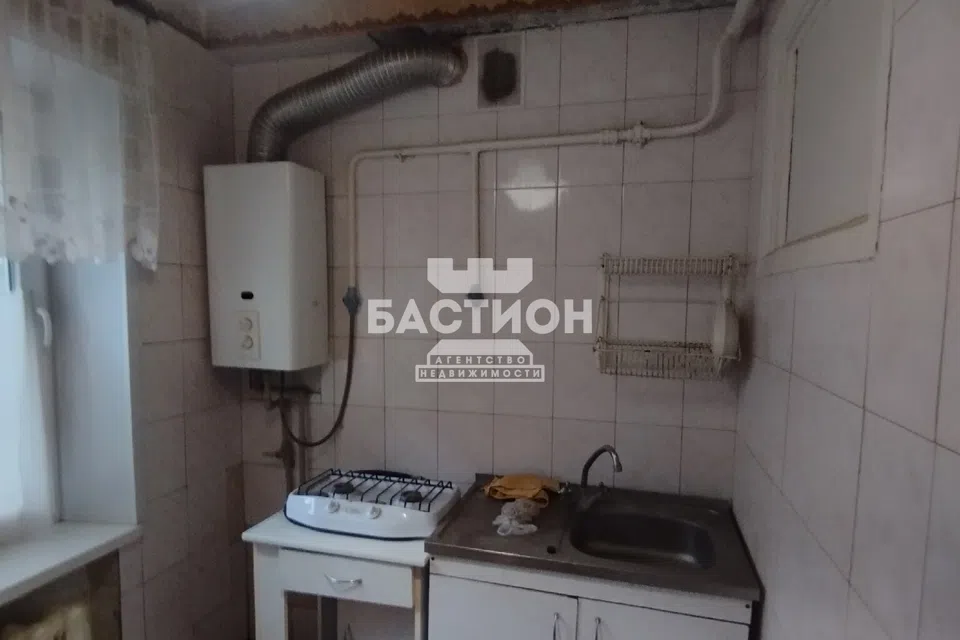 Продаётся 3-комнатная квартира, 43 м²