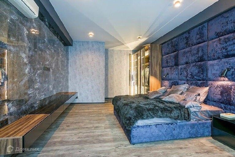 Продаётся 3-комнатная квартира, 127.7 м²