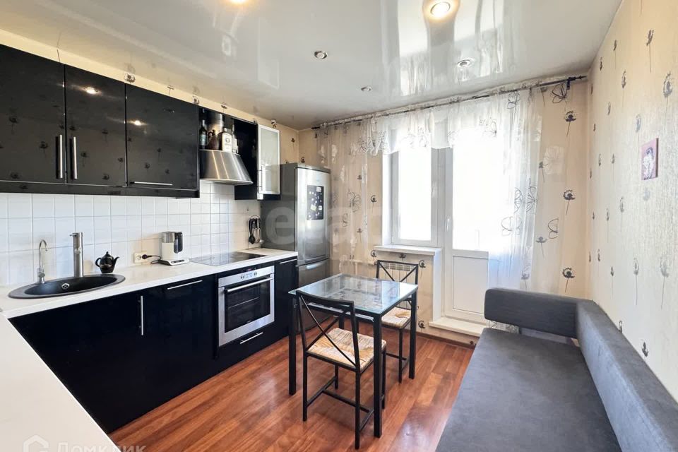 Продаётся 1-комнатная квартира, 45.2 м²