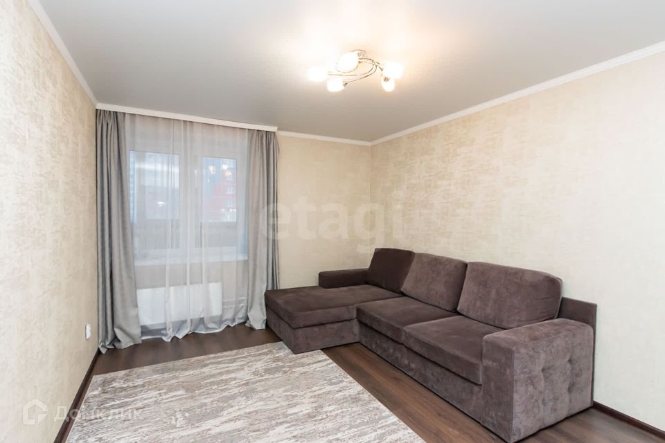 Продаётся 1-комнатная квартира, 37.4 м²
