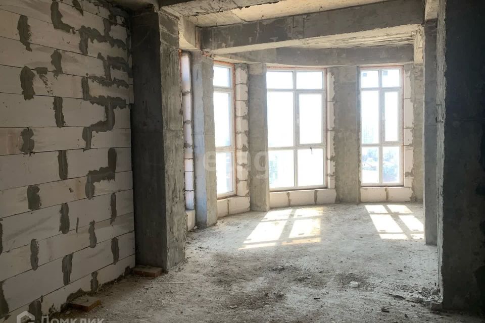 Продаётся 2-комнатная квартира, 76 м²