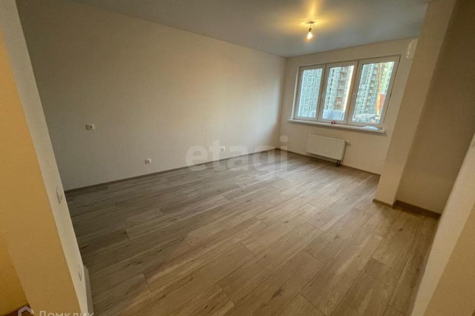 Продаётся 1-комнатная квартира, 41 м²