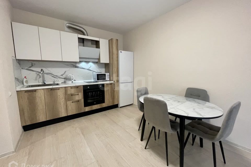 Сдаётся 1-комнатная квартира, 43 м²
