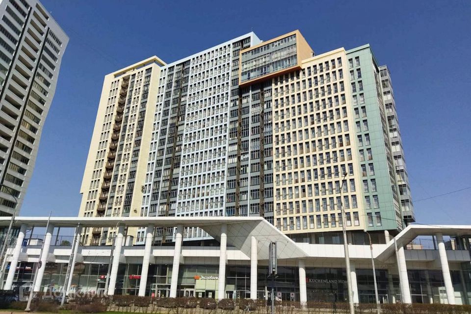 Сдаётся 3-комнатная квартира, 105.7 м²