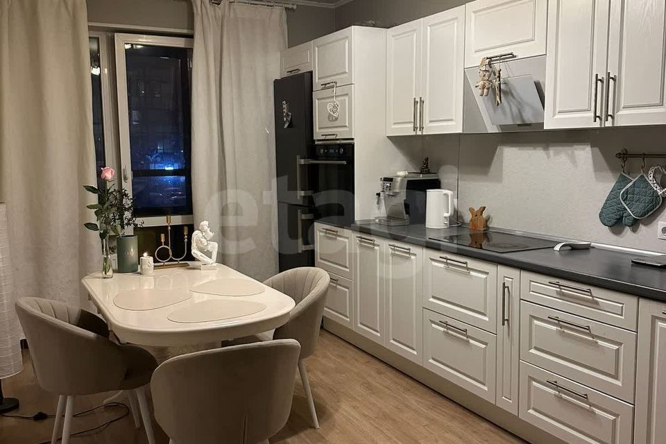 Продаётся 2-комнатная квартира, 57.19 м²