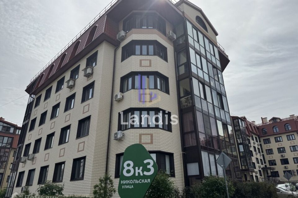 Продаётся 2-комнатная квартира, 67.8 м²
