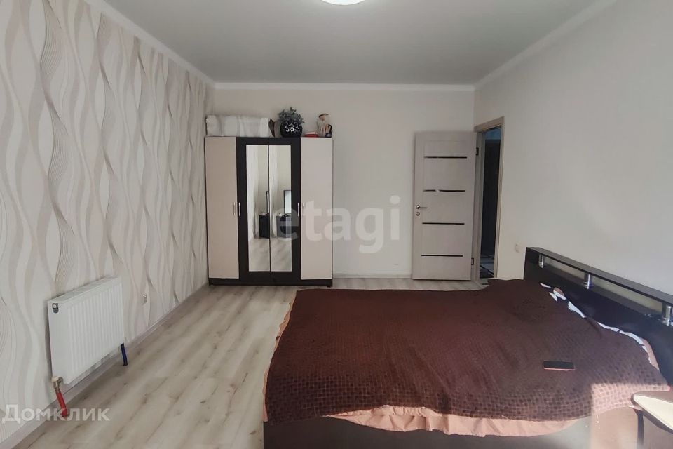 Продаётся 2-комнатная квартира, 61.5 м²