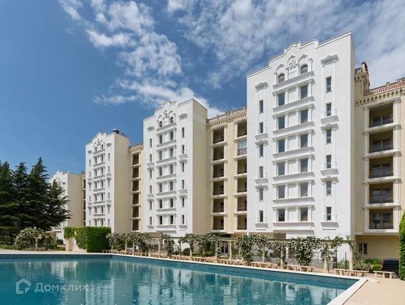 Продаётся 1-комнатная квартира, 66.9 м²